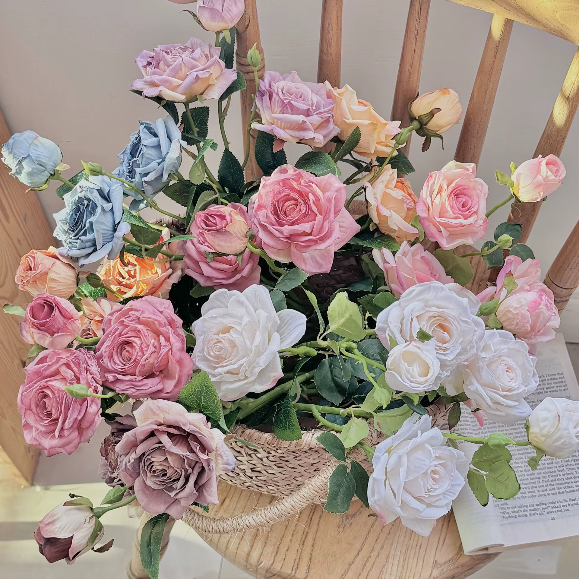 Bouquet de roses Vintage à bord brûlé