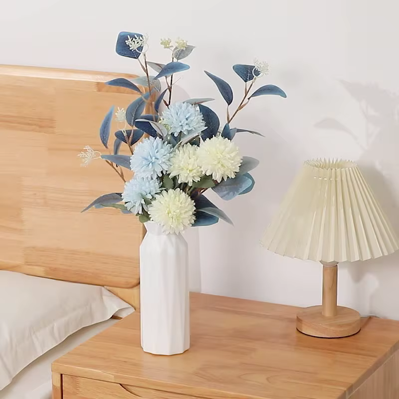 Vase en plastique pour décoration de fleurs séchées