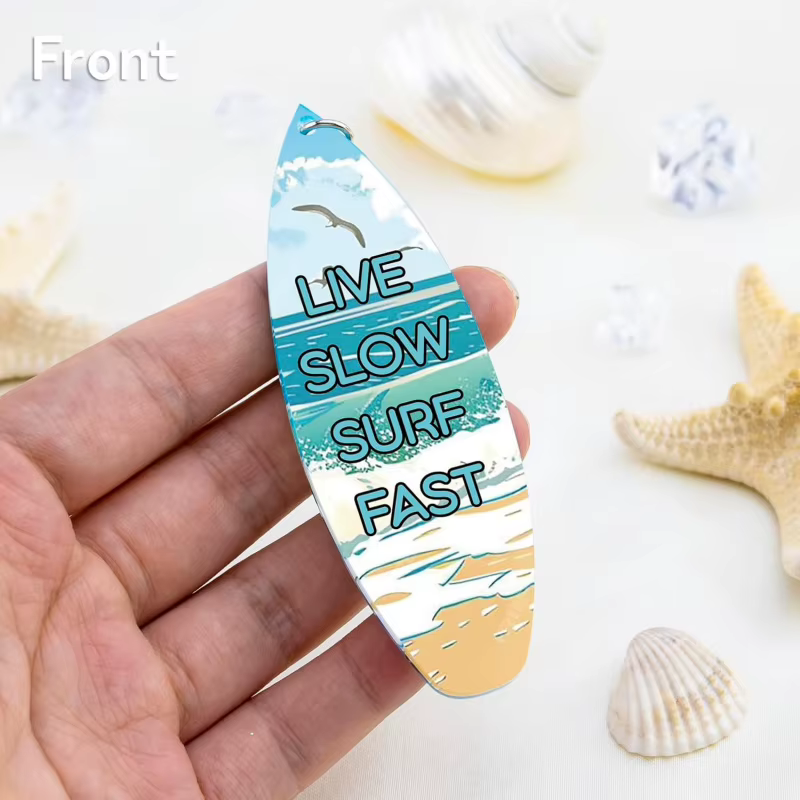 Porte-clés flottant en forme de planche de surf – Cadeau de plage pour les femmes passionnées de surf, accessoire estival pour sac à clés, mignon pour les filles