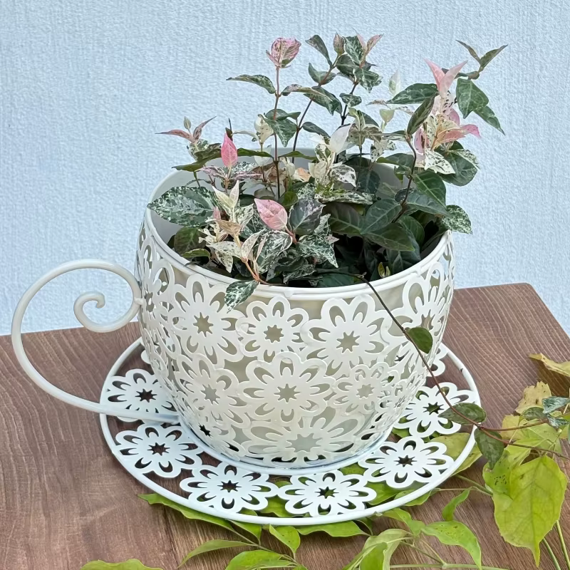 Support de pot de fleurs en fer