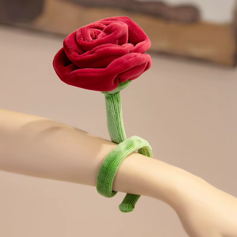 Fleur artificielle en peluche faite à la main