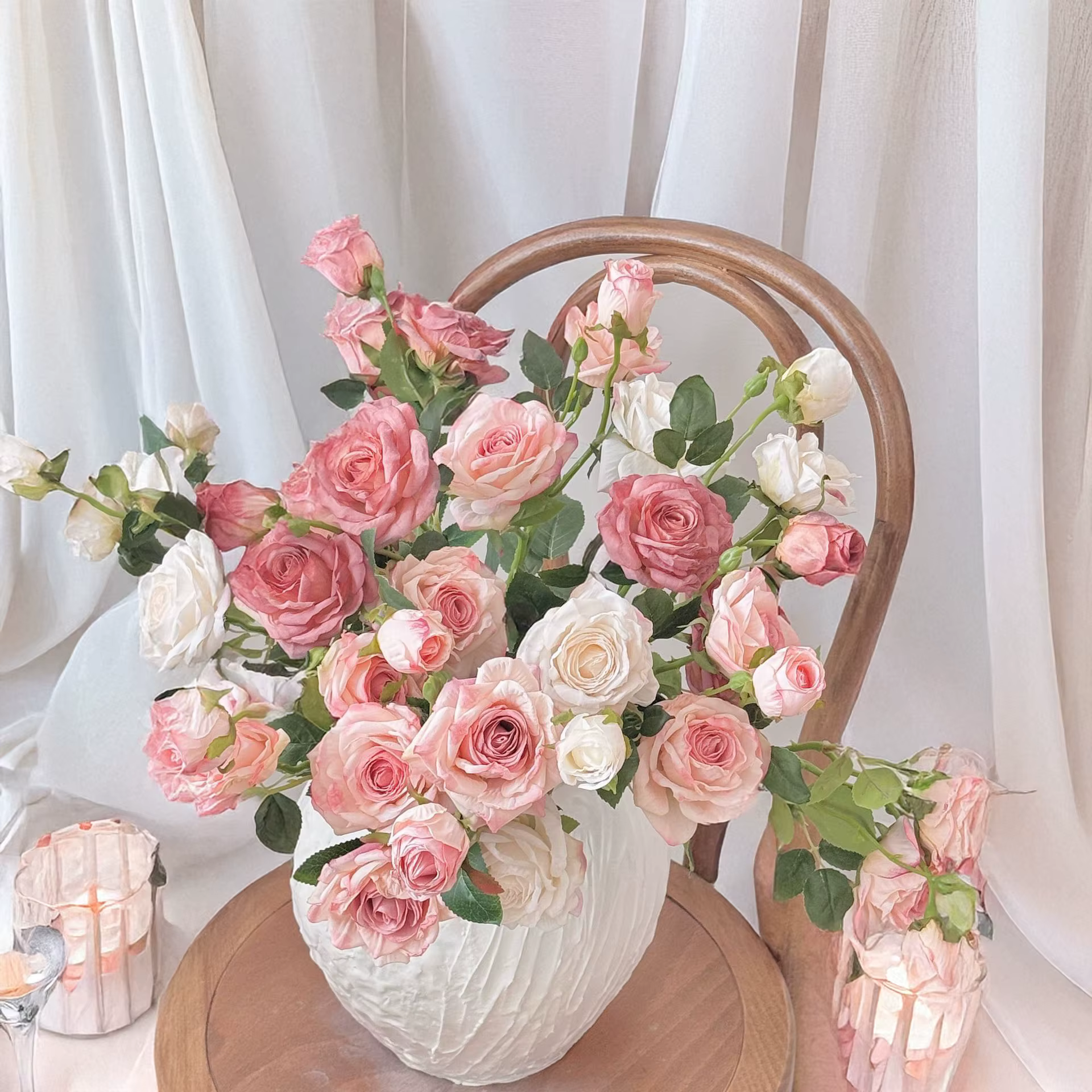 Bouquet de roses Vintage à bord brûlé