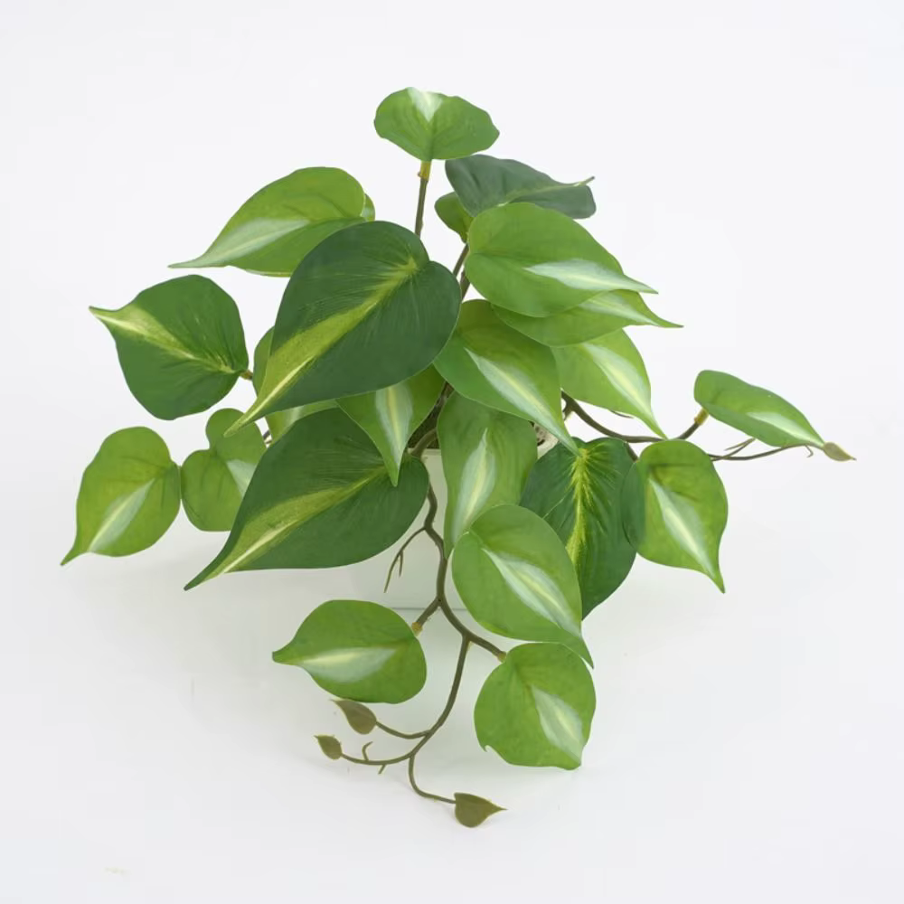 23 feuilles de plantes artificielles vertes