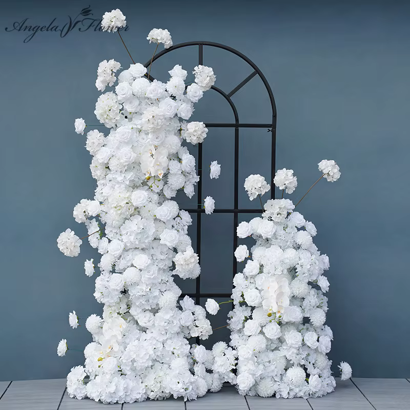 Arche de fond de mariage avec pompon orchidée rose blanche pure