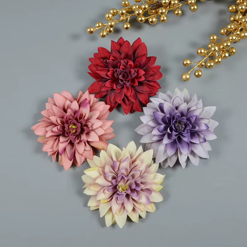 Têtes de fleurs en soie de dahlia