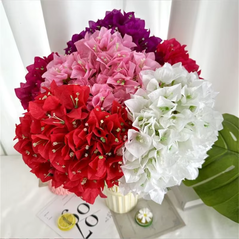 Un Bouquet de fausses fleurs de bougainville pour mariage