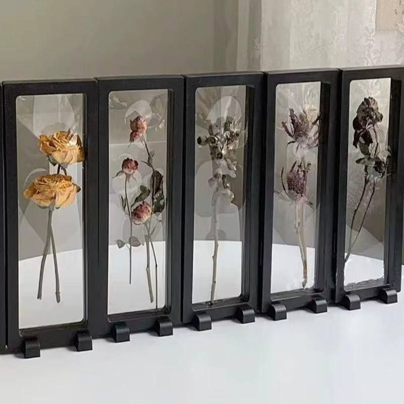 Présentoir de cadre photo de fleurs séchées