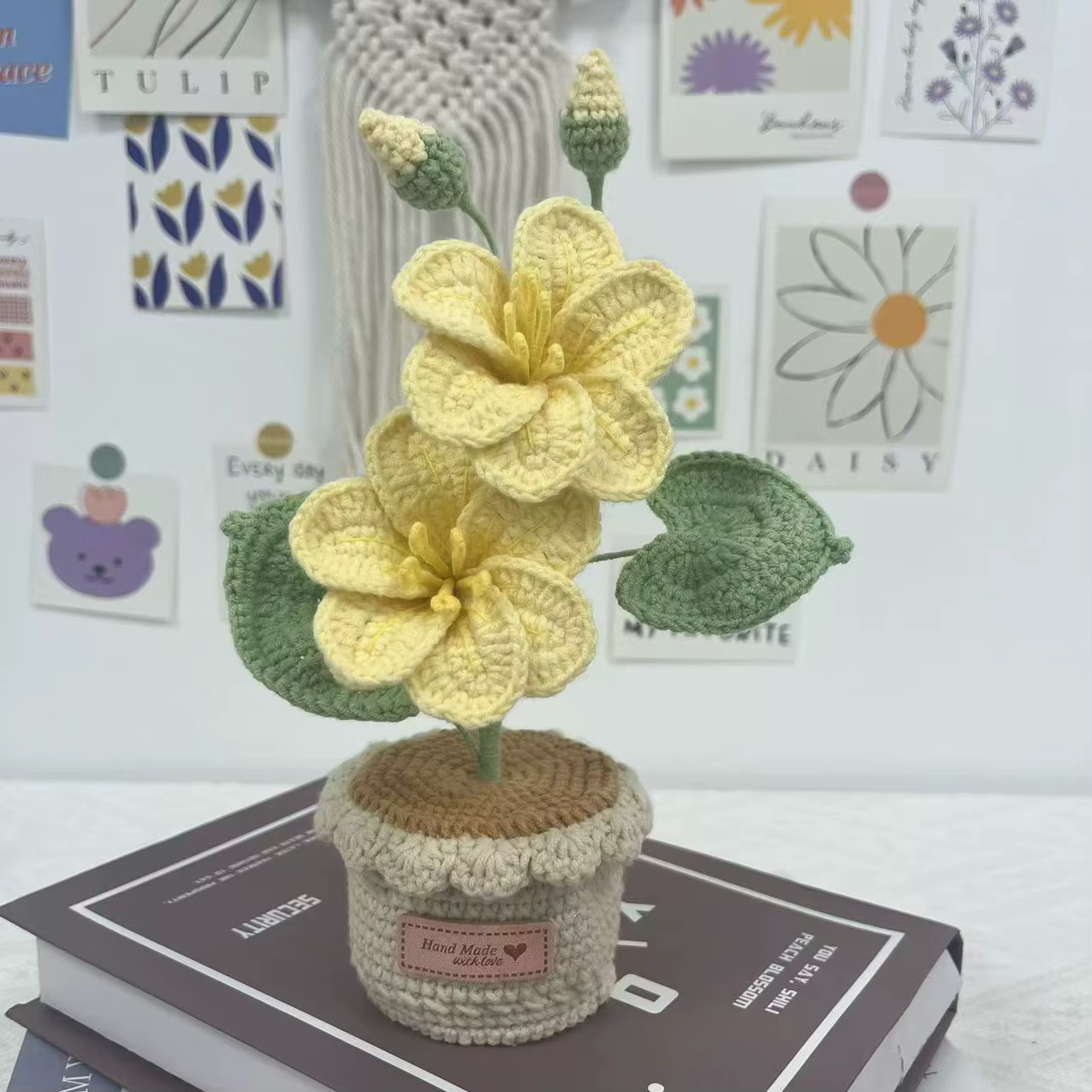 Pot de fleurs tissé à la main