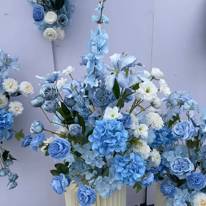 Chemin de fleurs roses artificielles de luxe