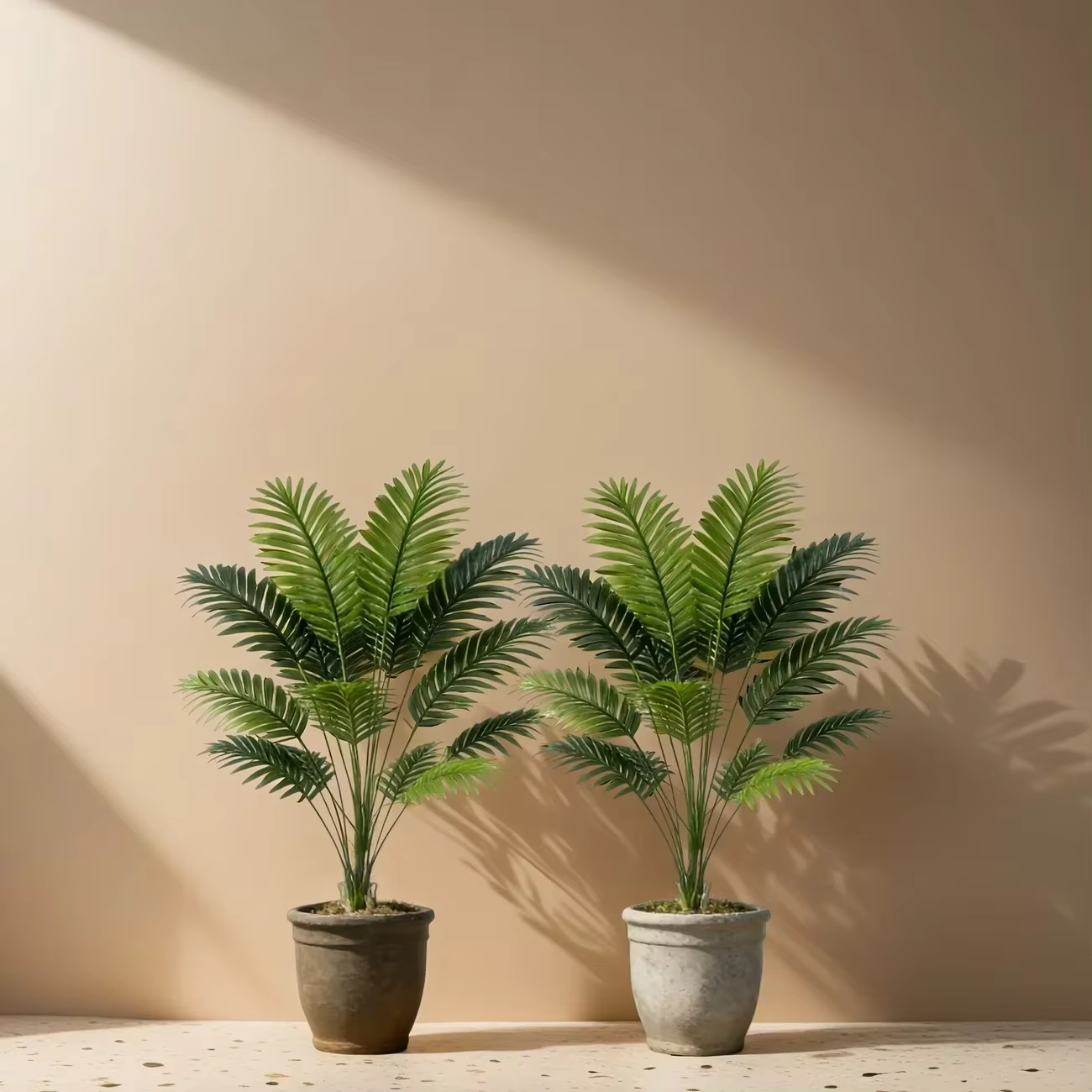 1/2 grandes plantes artificielles - Palmier à feuilles vertes denses