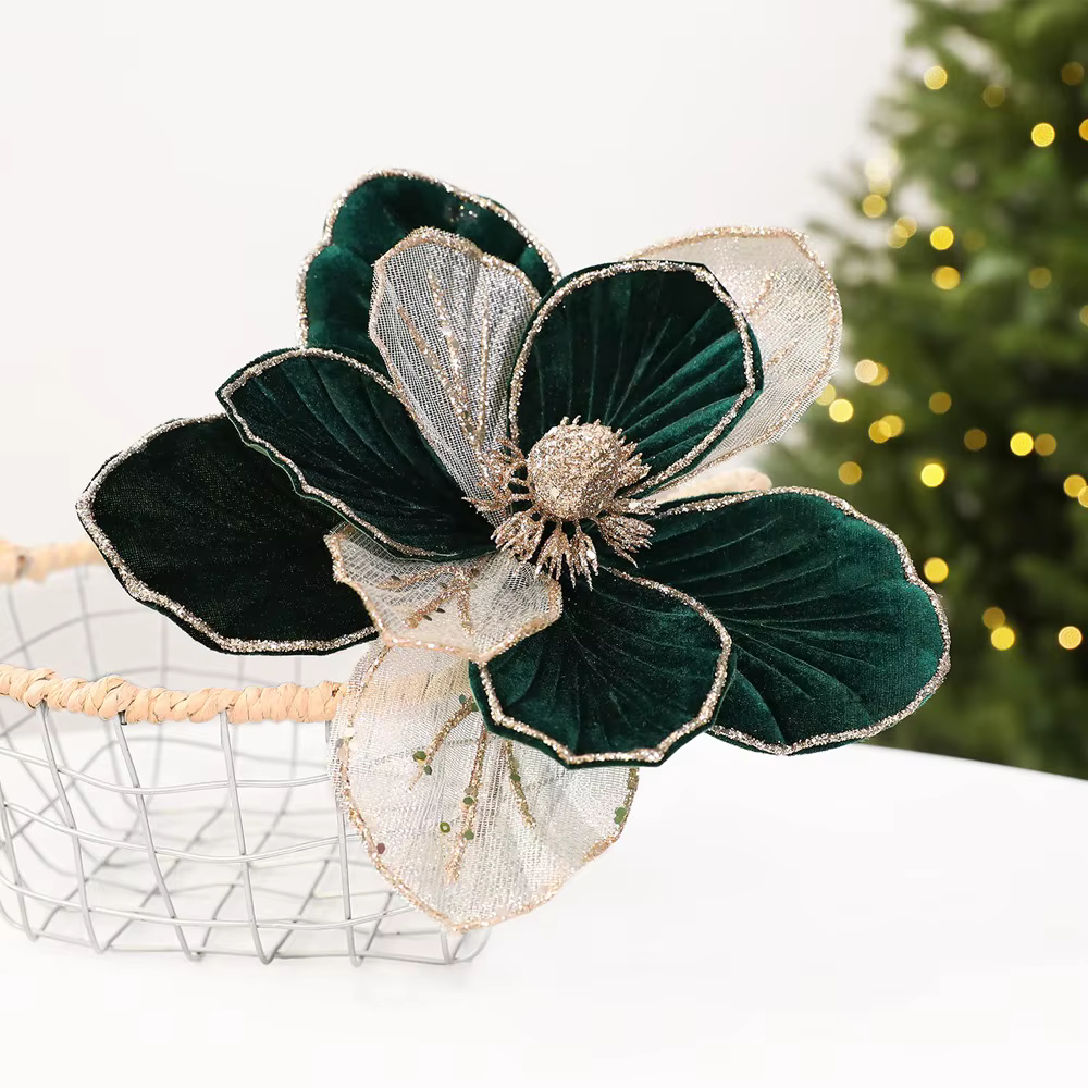 Fleur de Noël artificielle en velours, fleur de magnolia artificielle scintillante à trois couches, réaliste pour le bricolage