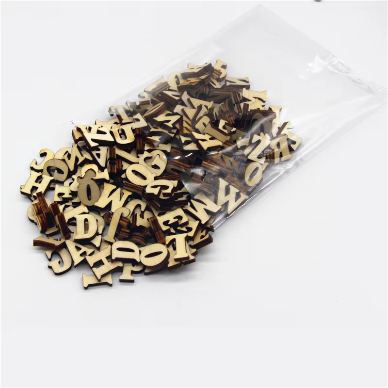 Style rustique majuscule lettres en bois Alphabet disques découpés
