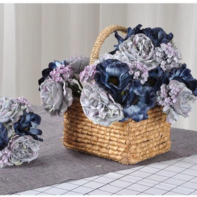 Bouquet d'anémone en soie bleue