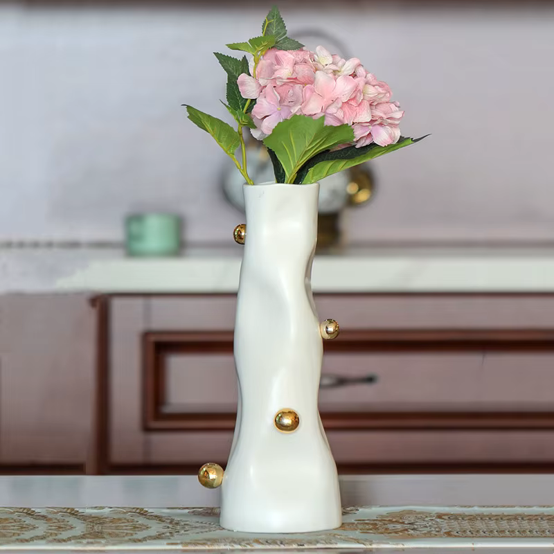 Vase à fleurs en porcelaine