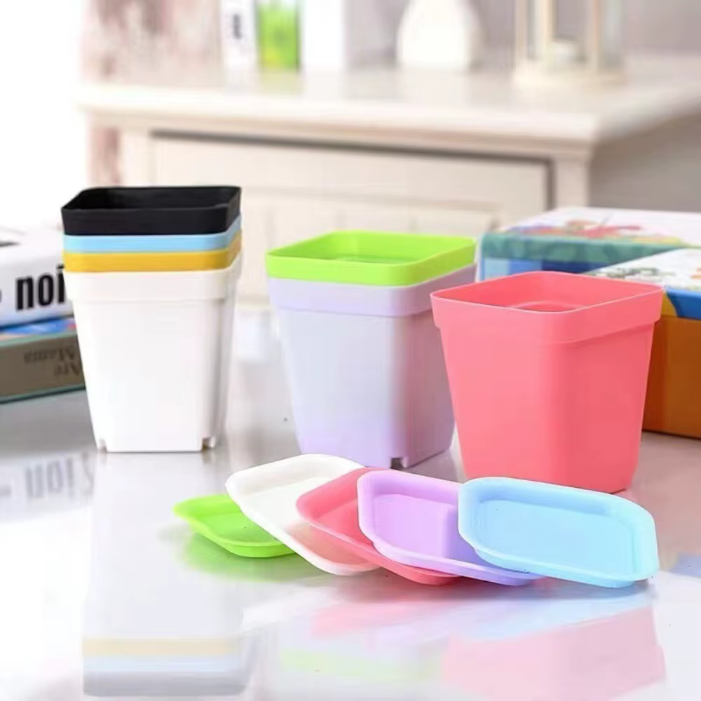 Mini pot de fleurs carré coloré pour le jardinage