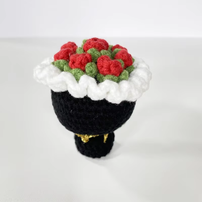 Mini bouquet de fleurs en tricot tissé à la main