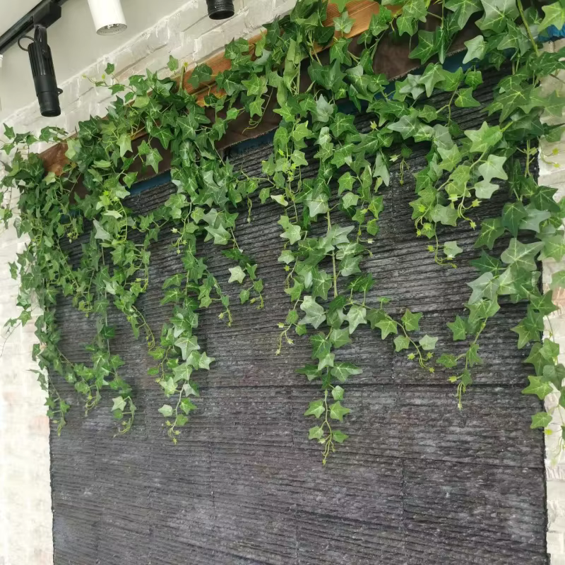 Plantes de vigne artificielles suspendues