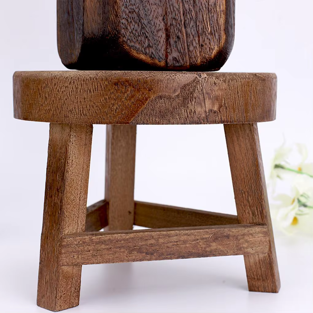 Tabourets bas en bois, petit banc