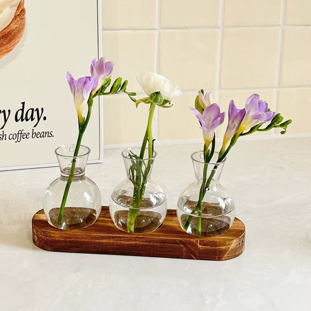 Vase en verre moderne, terrarium avec plateau en bois