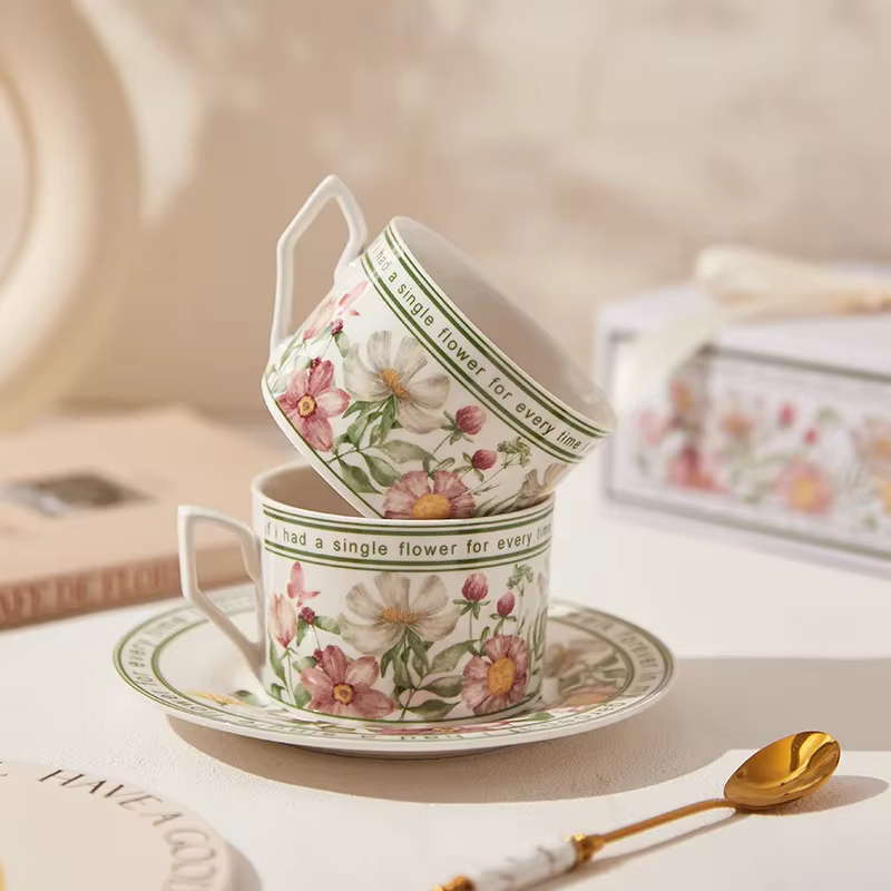 Ensemble de tasses à thé et soucoupes Vintage français de 260ml, tasse en céramique florale de luxe légère, tasse à expresso, tasses à café tournesol pour la maison et le bureau, cadeau