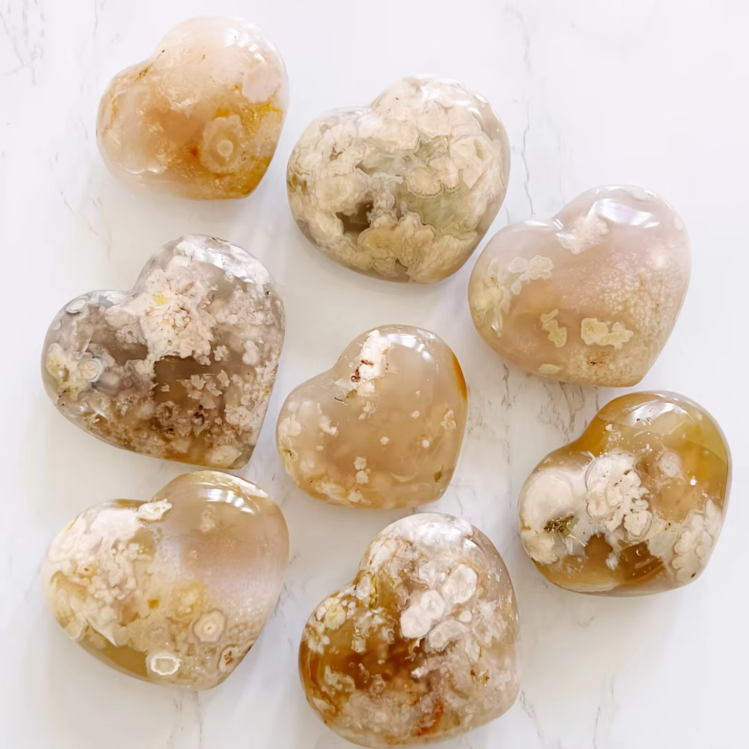1 pièce de pierre de palmier en forme de cœur en agate fleurie, ornements quotidiens de couleur claire, cadeaux de vacances et d'anniversaire