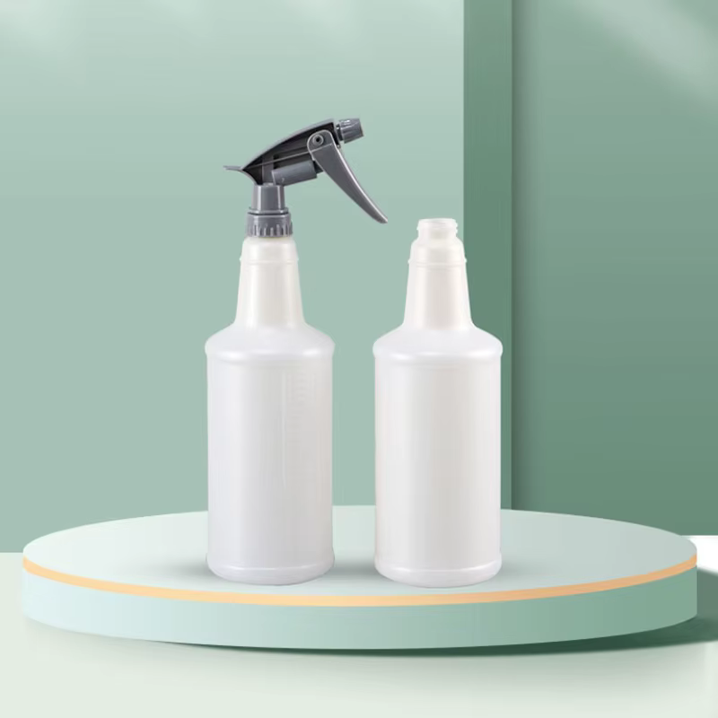 Bouteille pulvérisatrice en plastique rechargeable de 800 ml avec buse à jet réglable
