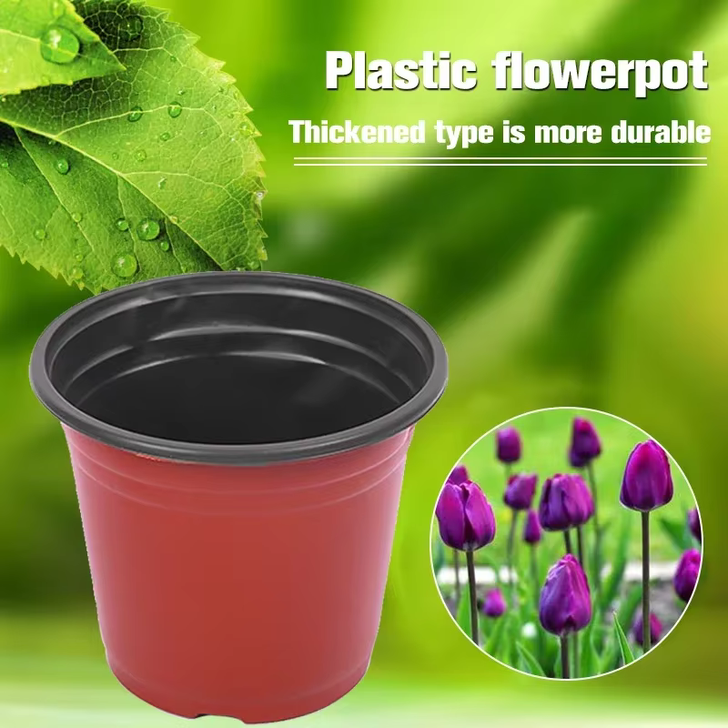 Pots de fleurs en plastique