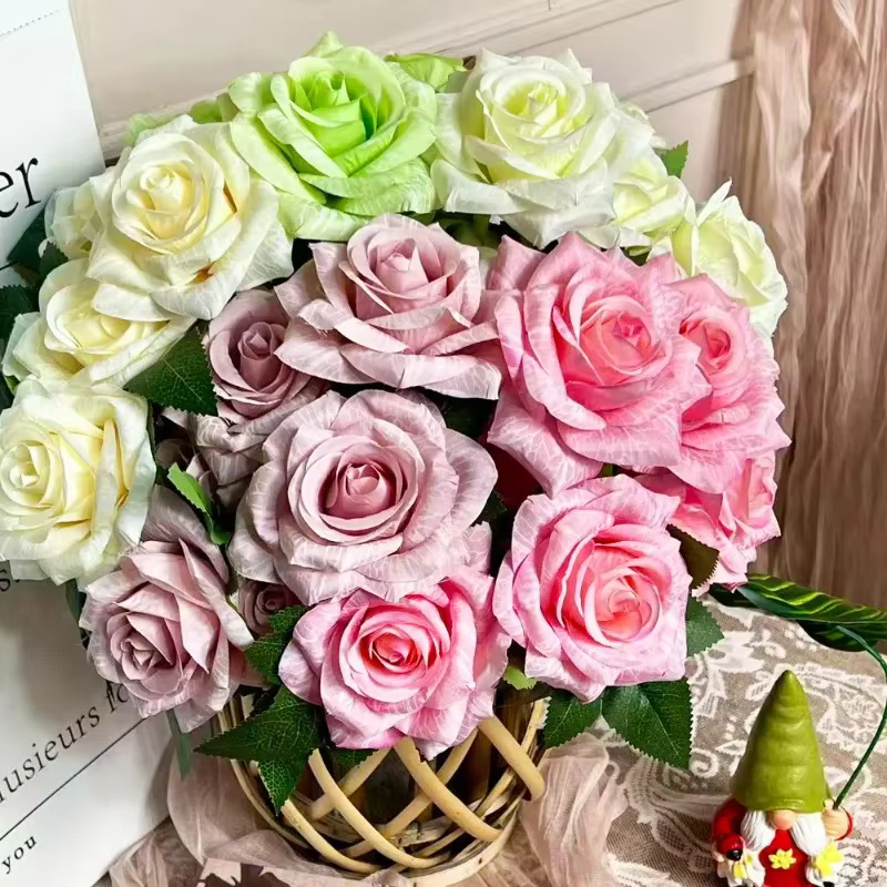 Roses de déesse artificielles en soie