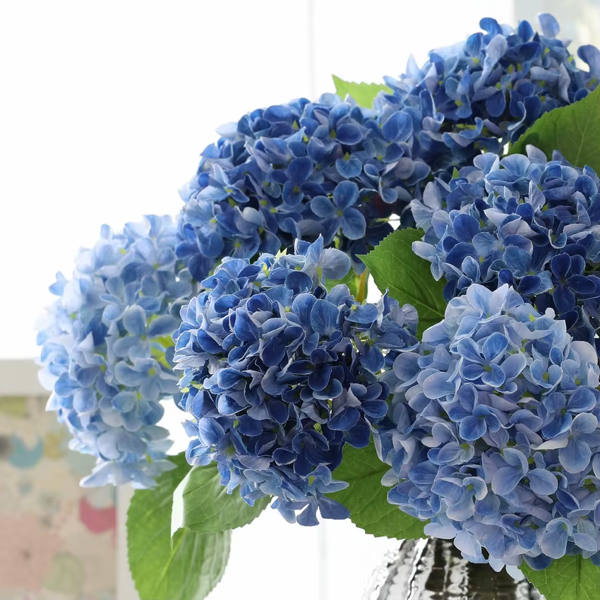 Beaux fleurs d'hortensia artificielles en soie