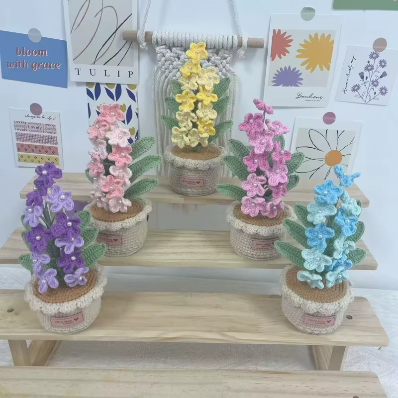 Fleurs en laine au crochet faites à la main