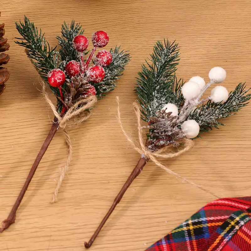 Branches de pin artificielles
