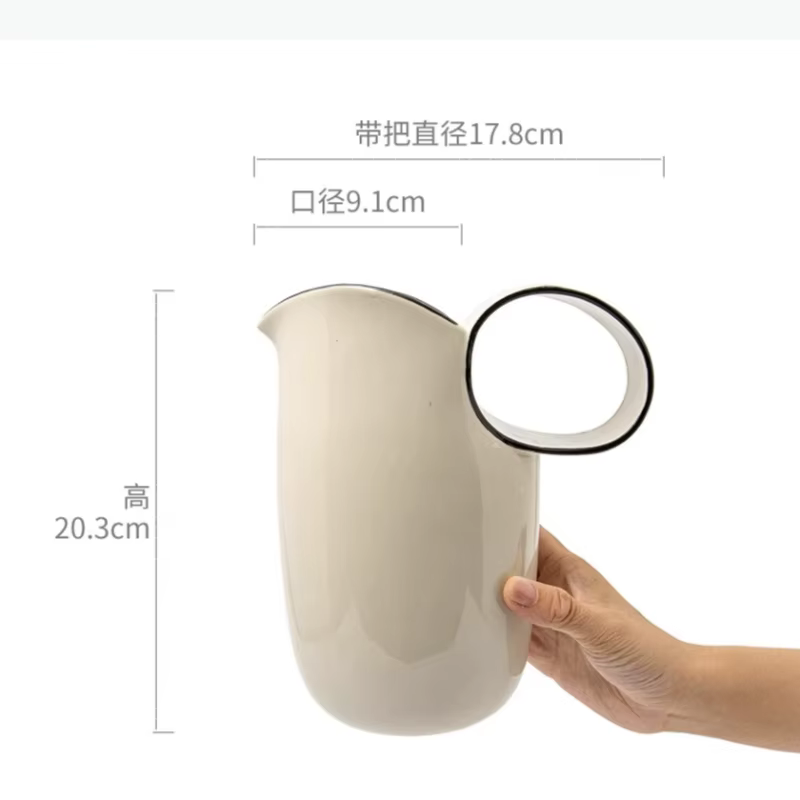 Vase en céramique en forme de pot