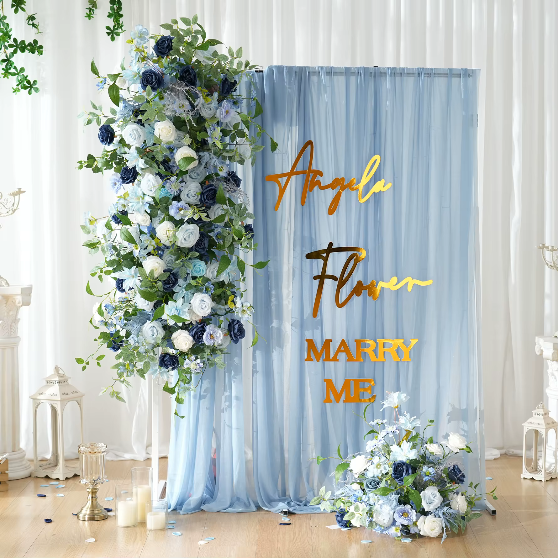 Rose artificielle Angela Flower A9076 bleue et blanche avec feuilles vertes