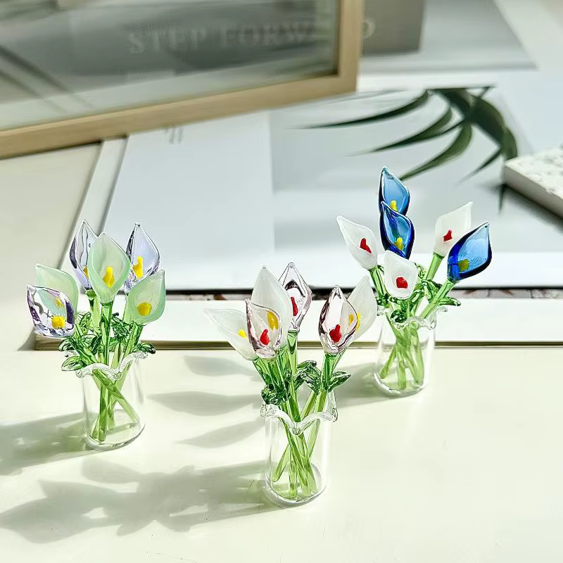 Callalily en verre artisanal avec tige